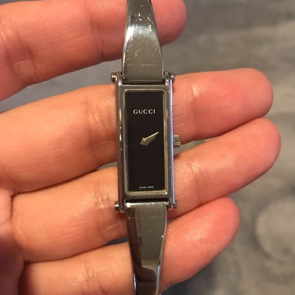 Gucci watch - Picture 1 of 3